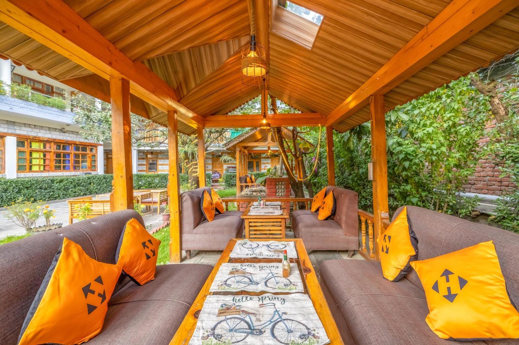 Purnima Guest House Manāli Extérieur photo